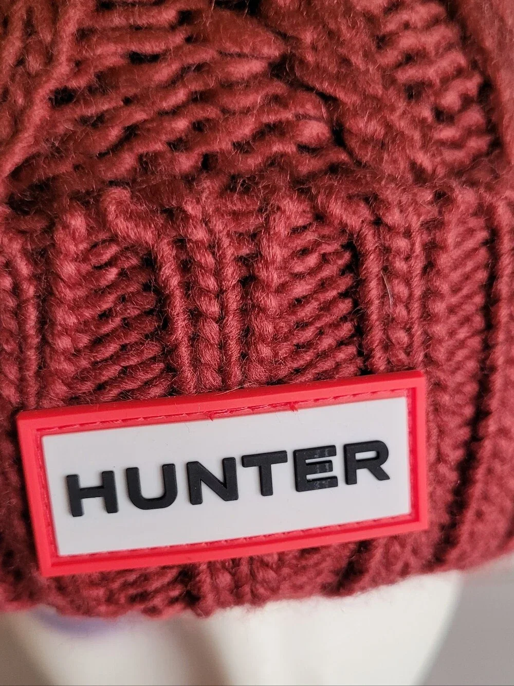 Hunter Cable Knit Pom Pom Beanie